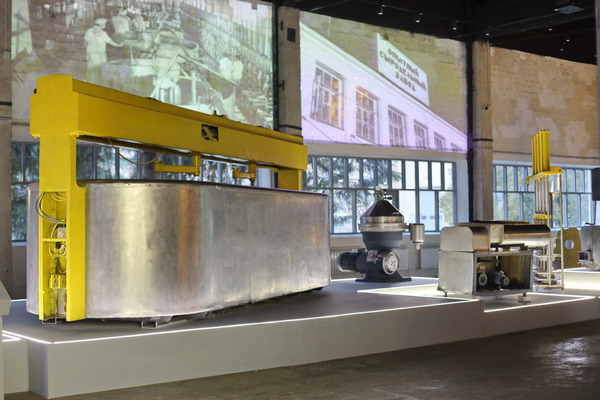 На территории Угличского сыродельно-молочного завода (УСМЗ) открылся музей-завод «СырКультПросвет». Этот музей находится в Угличе