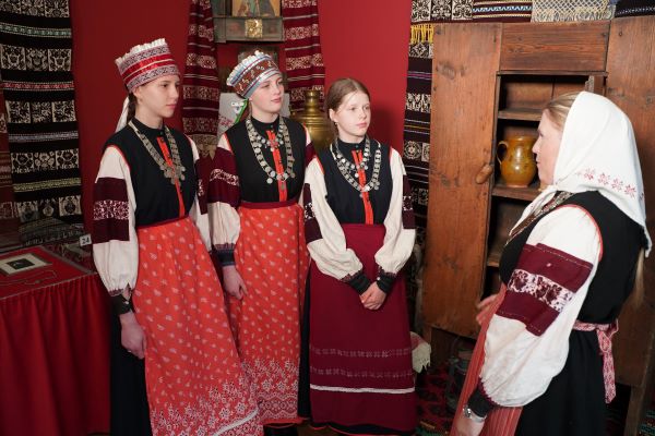 В Российском этнографическом музее покажут костюмы народа сету