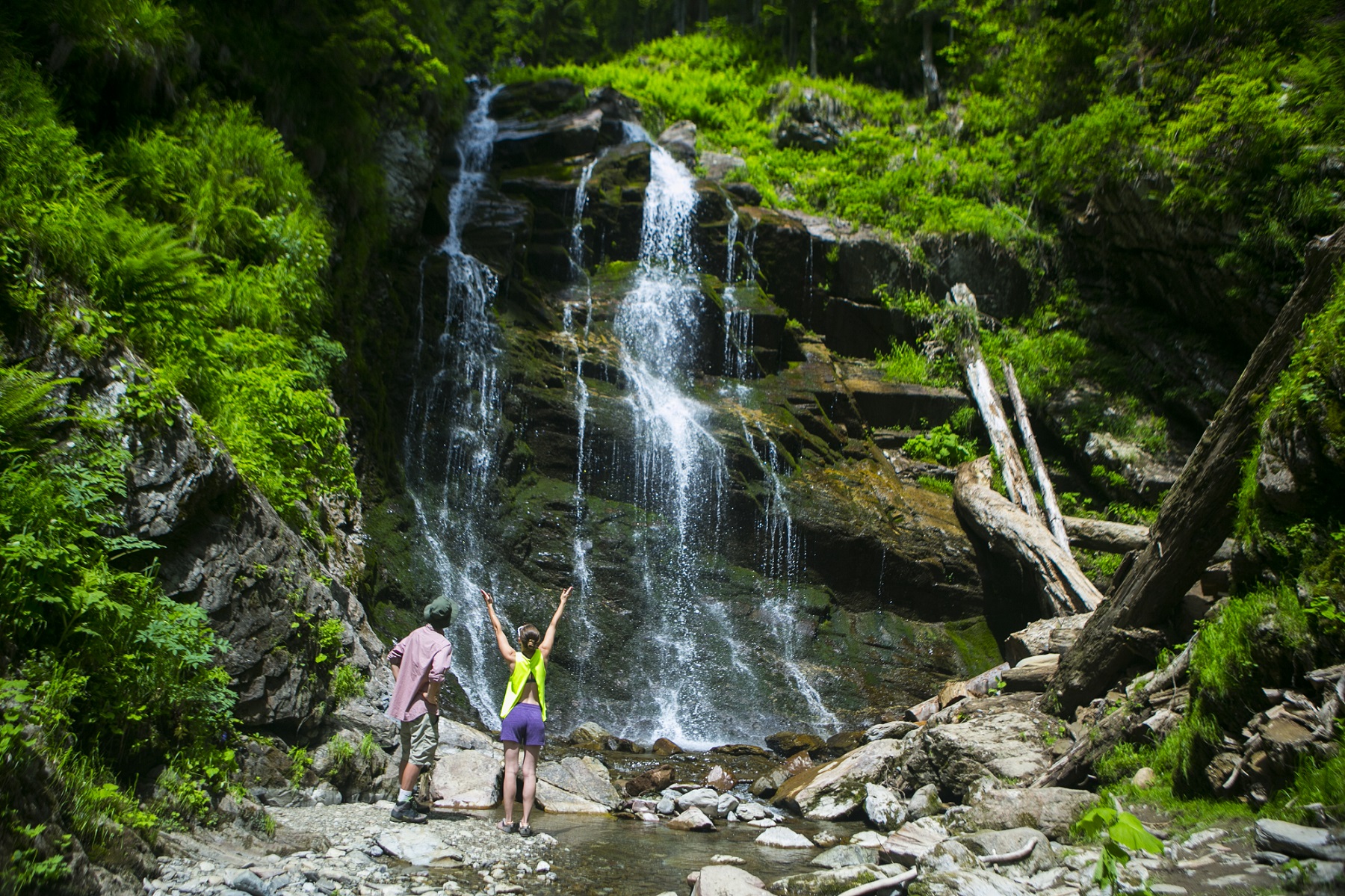 Парк водопадов «Менделиха» на курорте «Роза Хутор» открылся для посещения